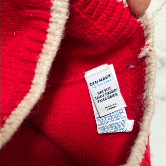 Old Navy Red and Cream Knit Beanie Hat - Picture 4 of 5